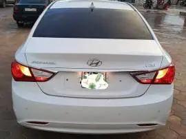 Hyundai Sonata 2011