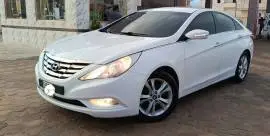 Hyundai Sonata 2011