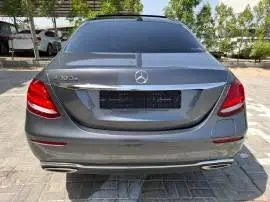 Mercedes Benz E300e 2019