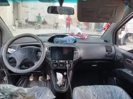 هوندا ماتركس 2003