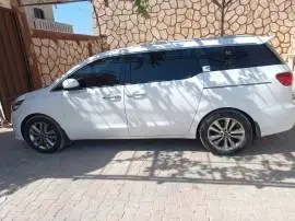 كيا كرنفال 2015