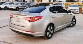 كيا اوبتما هايبرد 2012