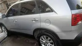 جيب كيا سيرنتو 2011