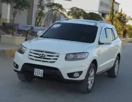 هيونداي سي ام 2010