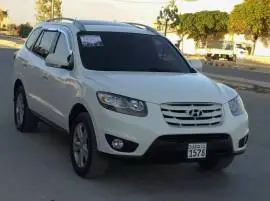 هيونداي سي ام 2010