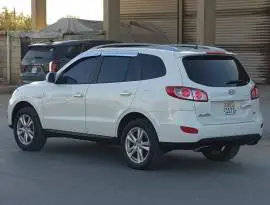 هيونداي سي ام 2010