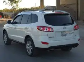 هيونداي سي ام 2010