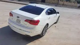 Kia Cadenza 2012