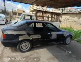 بي ام دبليو 320i 2024 للبيع
