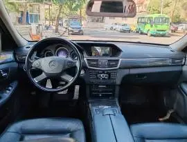 Mercedes E350 Avantgarde 2012, Damascus