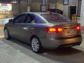 كيا فورتي 2010