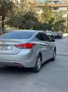 هيونداي أفانتي 2012