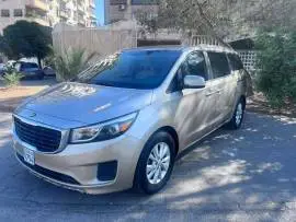 كيا سيدونا 2016