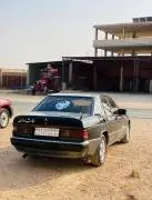 مرسيدس 190 موديل قديم