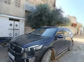 كيا سرنتو 2016, إدلب