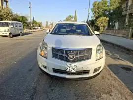 كاديلاك SRX 2010