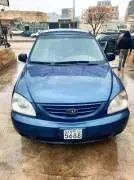 كيا كارينز 2005