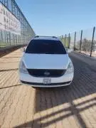 كيا كرنفال 2010