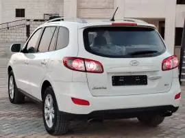 Hyundai CM 2010