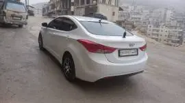 Hyundai Avante 2012