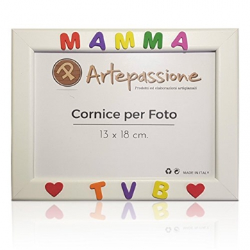 Ideale per regalo e ricordo. Cornici per foto in legno con la scritta Un Bel Ricordo e decorate con cuoricini da appoggiare o appendere misura 13x18 cm Bianca