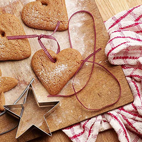 Set di 24 Stampi per Biscotti in Acciaio Inox 8 Modelli in 3 Dimensioni(Cuore Fiore Stella Cerchio Quadrato Rettangolo Triangolo Ovale)