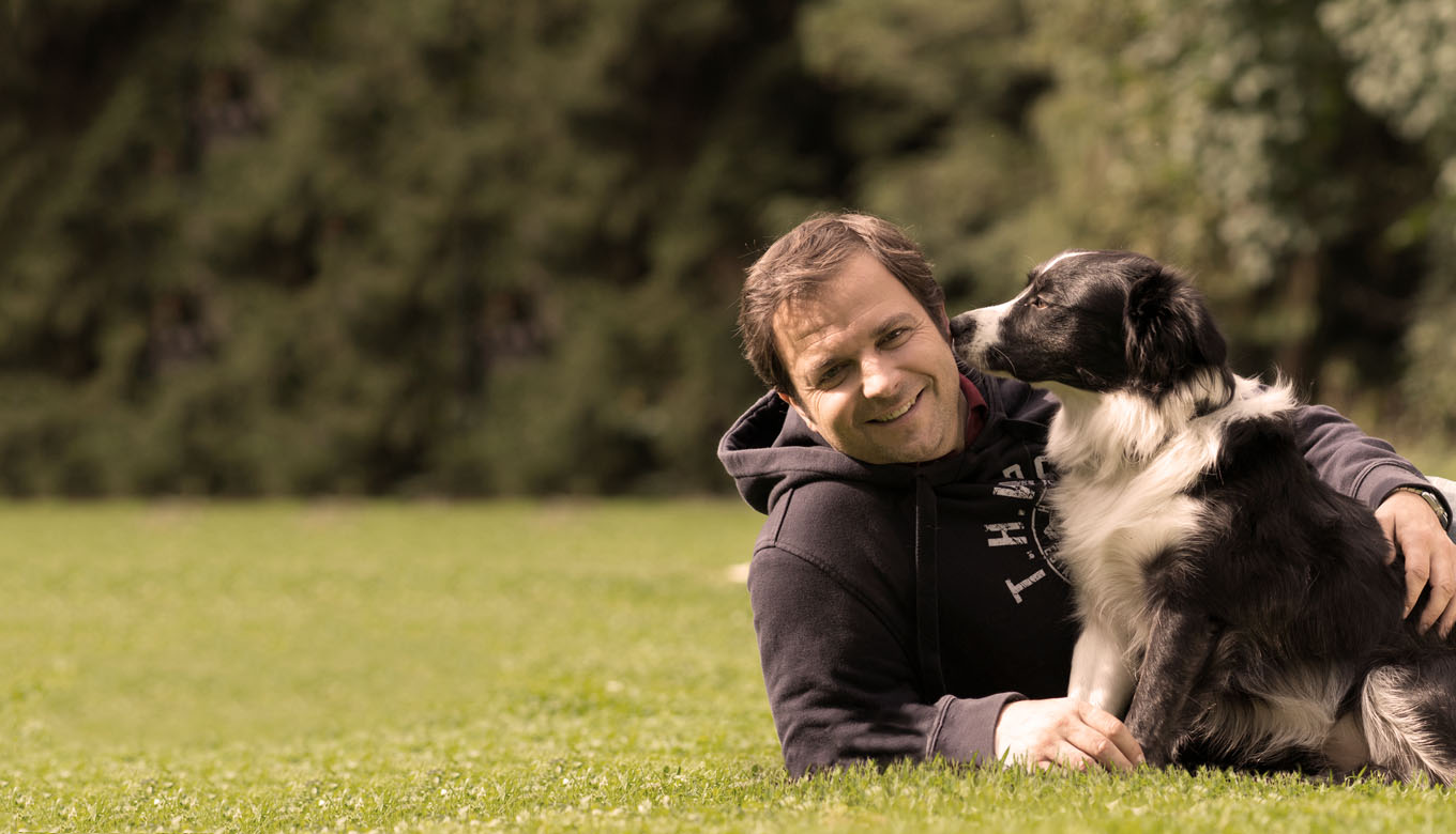 ROSENGARTEN Tierbestattung Martin Rütter ROSENGARTEN Tierbestattung Martin Rütter