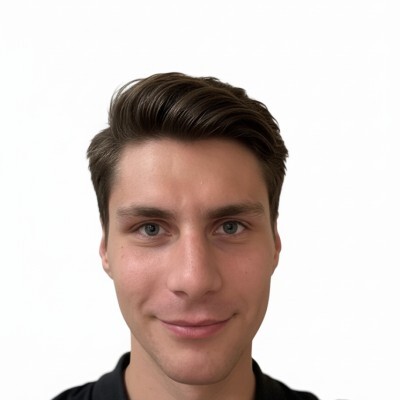 Avatar of Maciej Papiewski