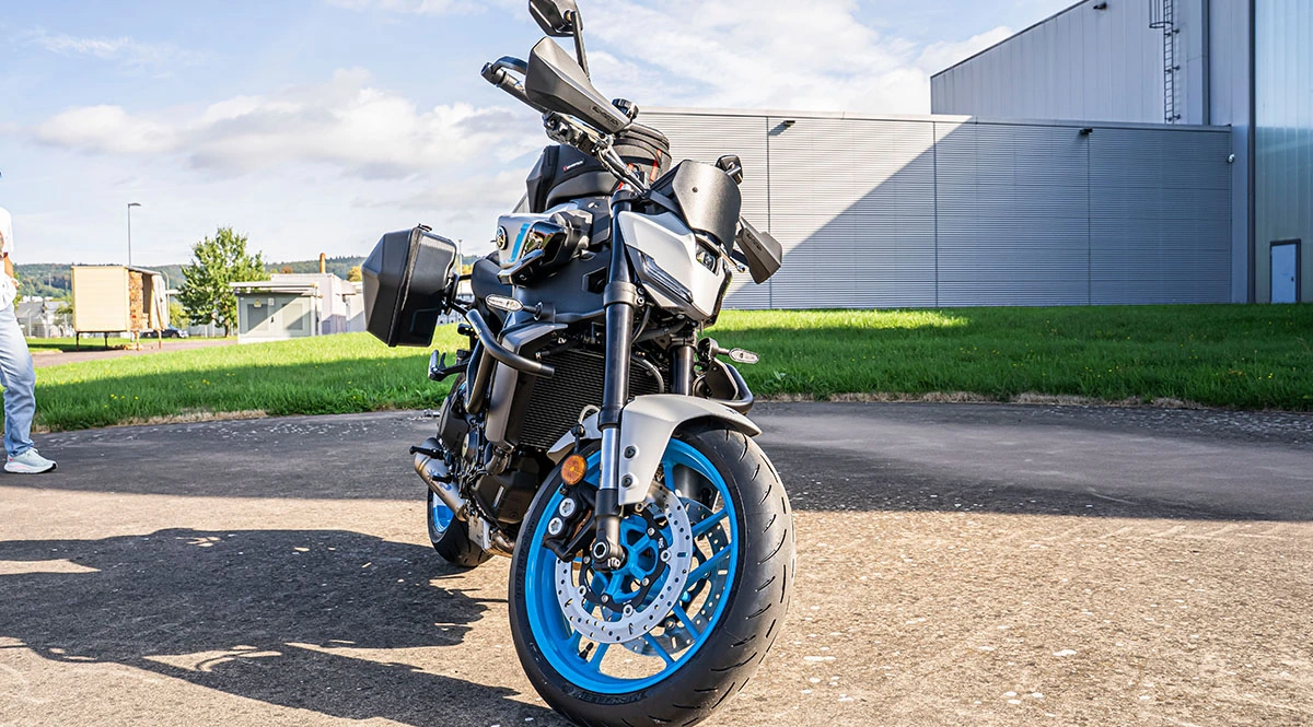Yamaha_MT09_2026_Zeichenfläche 3