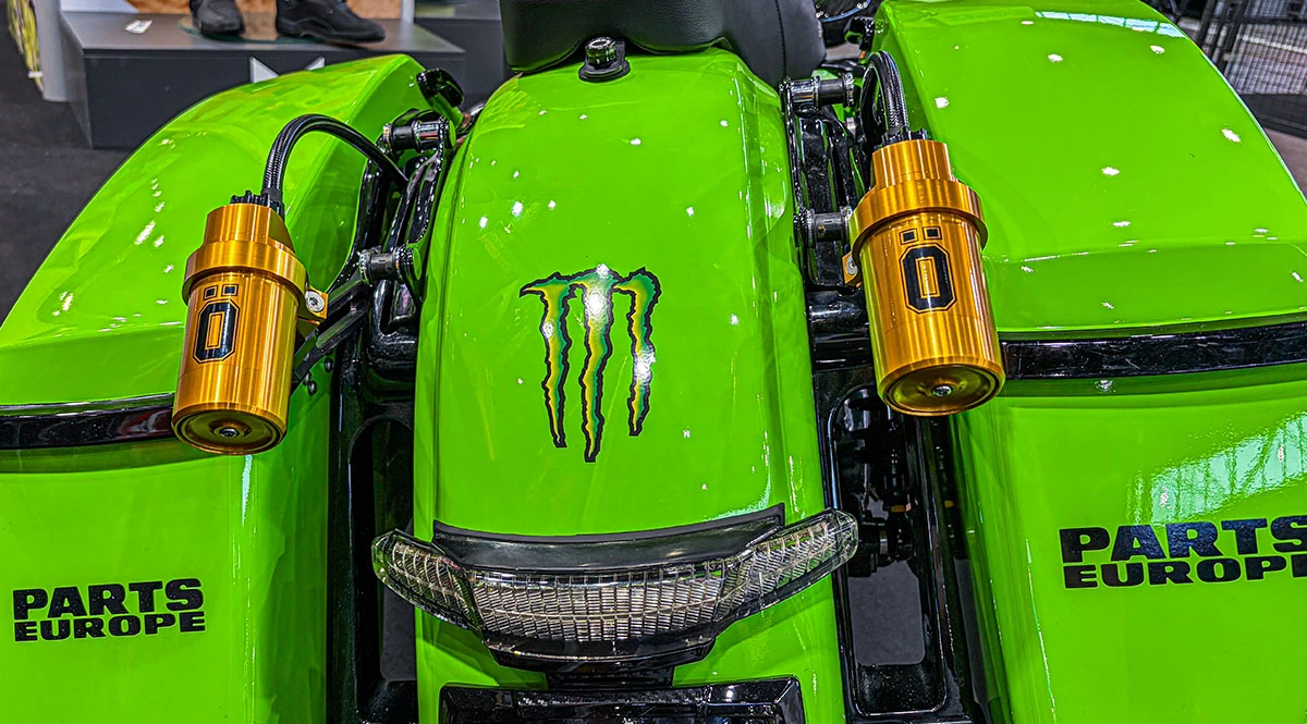 HD_RoadGlide_M8_107_Zeichenfläche 7