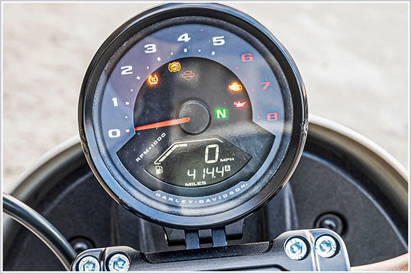 4. Gauge Mount