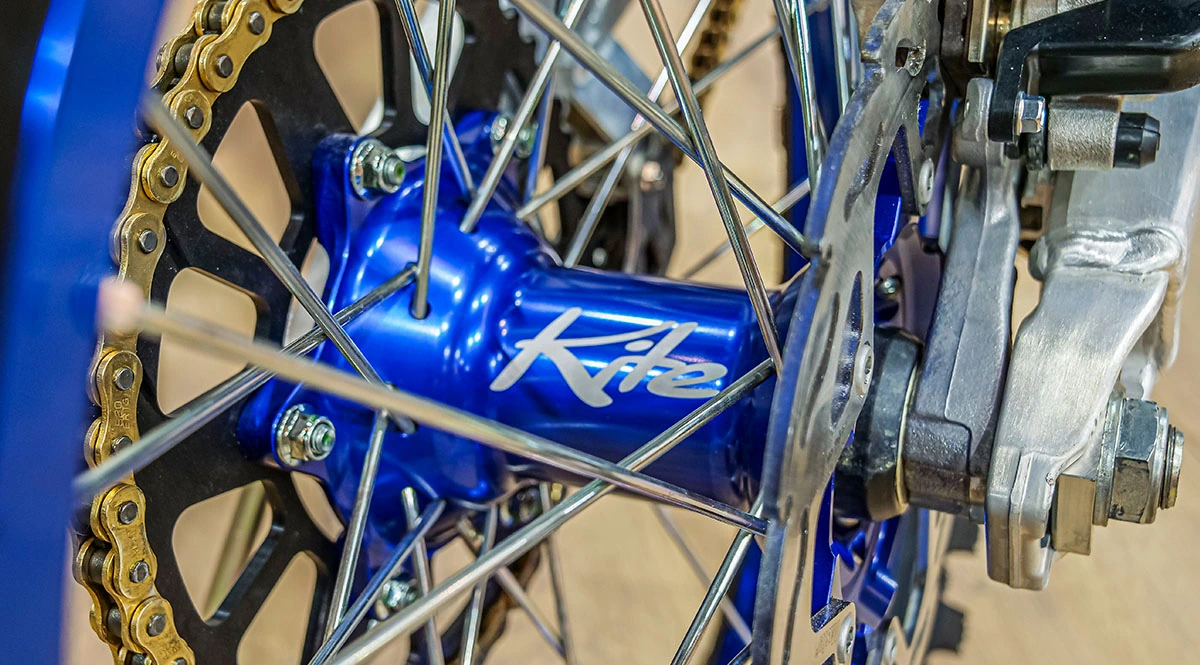 Yamaha_YZ250_2024_Zeichenfläche 14