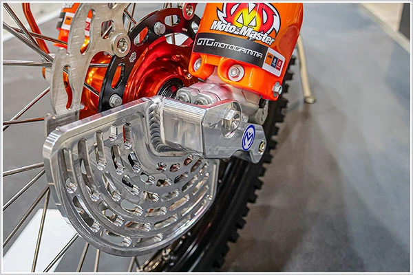 8. Moto-Master Brakes & Pirelli Tires