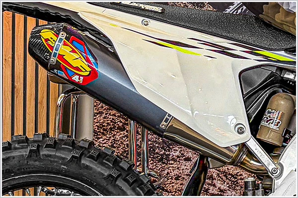 Triumph TF E 250 2026 - FMF Mufffler & Header