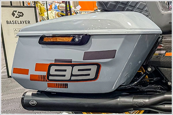 H-D FLTRX 2024 - Slyfox Bodywork