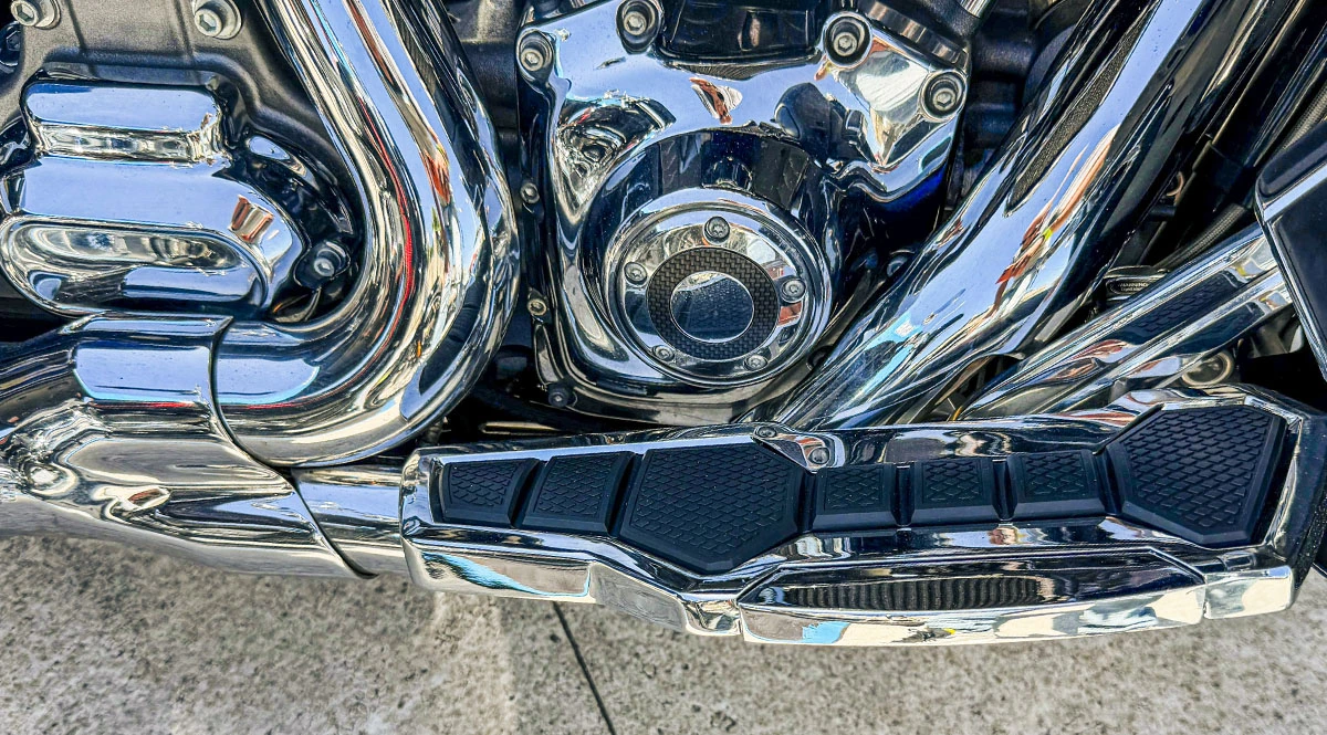 H-D_StreetGlide_CVO_FLHXFE_2016_Zeichenfläche 8