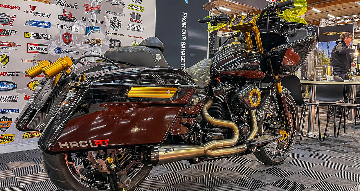 H-D_RoadGlide_2019_02