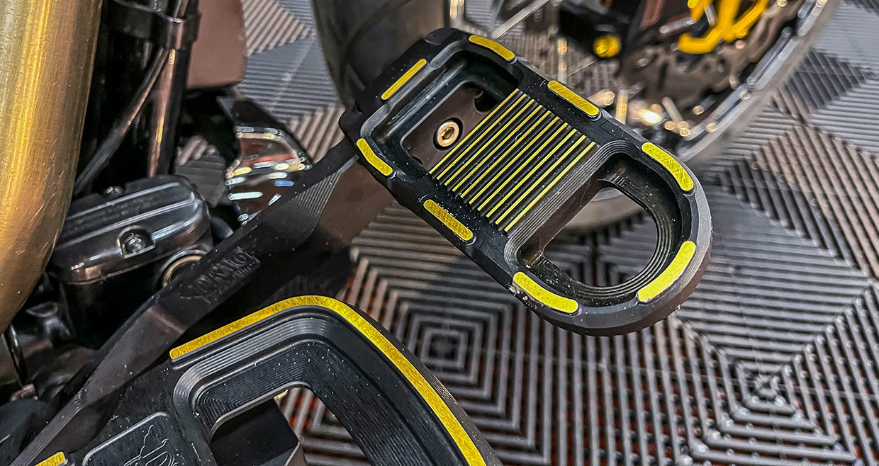 H-D_RoadGlide_2019_11