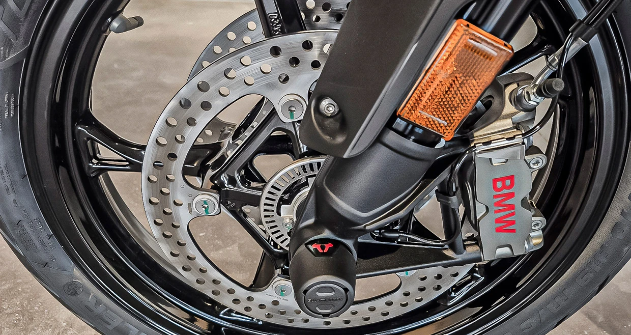 BMW_R1300GS_2025_Slider_03
