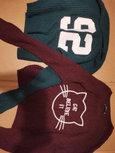 blugi, pulovere, tricouri