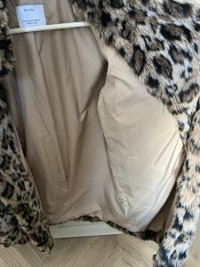 Haina blana artificiala