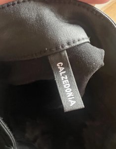 Pantaloni cu efect de piele