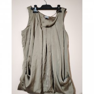 Bluza mănâncă scurta