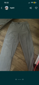 Pantaloni gri pentru femei