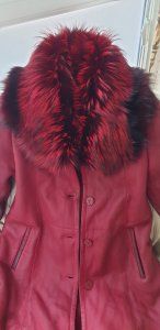 Haină cojoc cu guler vulpe bogat,  roșu dégradé