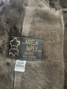 Cojoc din piele și blană naturală miel Karakul.