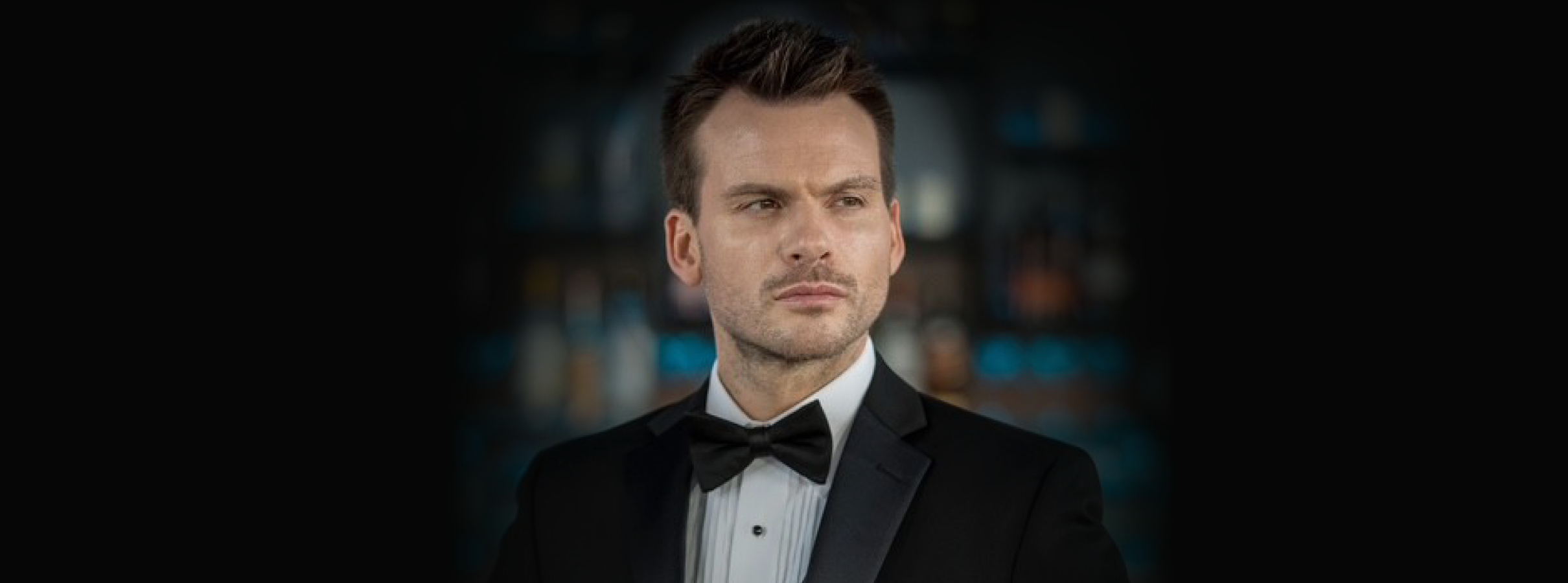 The Extraordinary Card Magic of Jason Ladanye