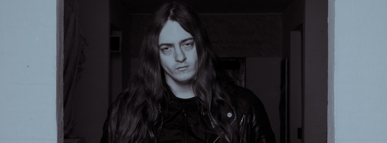 PERTURBATOR – Kaelan Mikla - Gost
