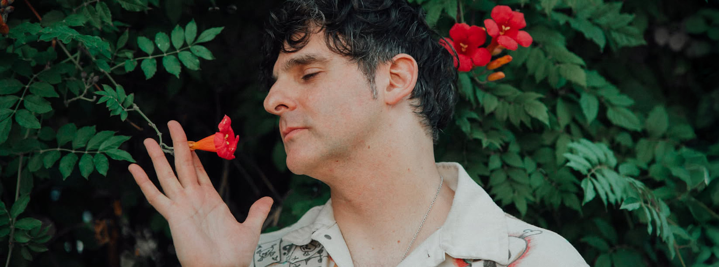 Adam Weiner aka Low Cut Connie: An Intimate solo performance