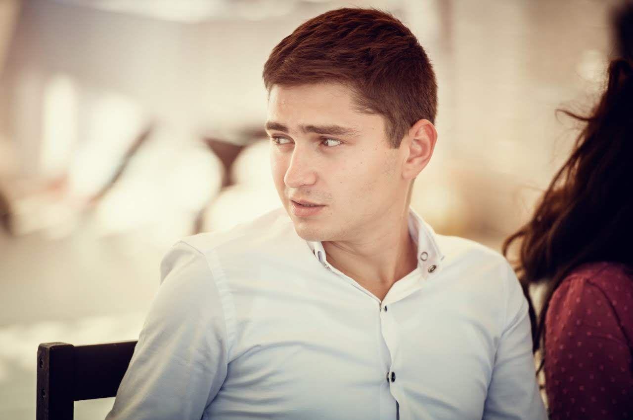 Alex  Alex 